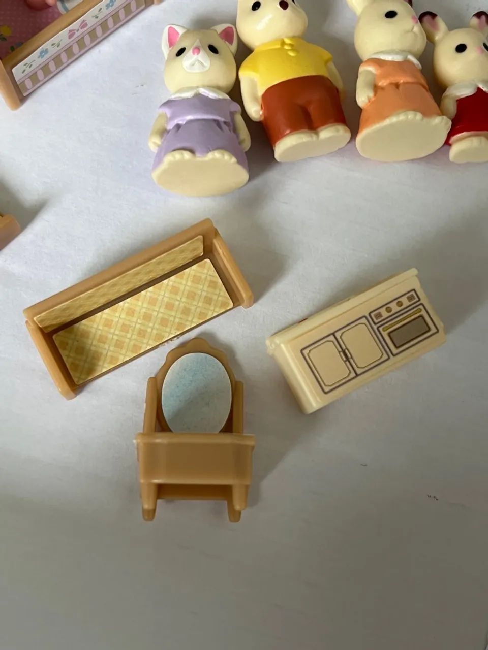 Sylvanian Families Mini Kit mobília + Miniaturas  - Foto 3