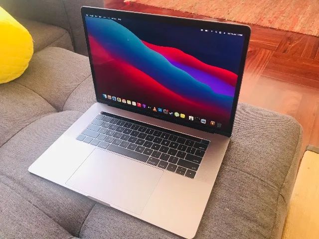 Macbook Pro 15 32GB 1TB - Configuração Mais Cara da Apple