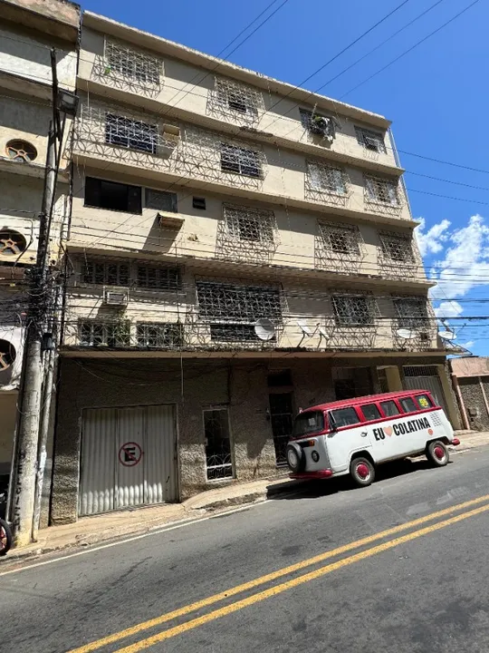 Apartamento 02 quartos na Av Fioravante Rossi - Bairro Lacê (próximo ao Restaurante Drink)
