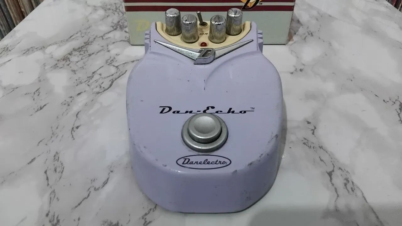 Pedal Danelectro 'Dan Echo' p/ Guitarra - Foto 2