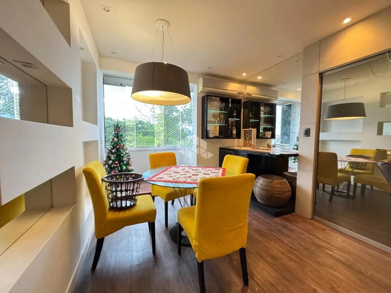 Apartamento para Venda em Florianópolis, Coqueiros, 3 dormitórios, 2 suítes, 3 banheiros, 