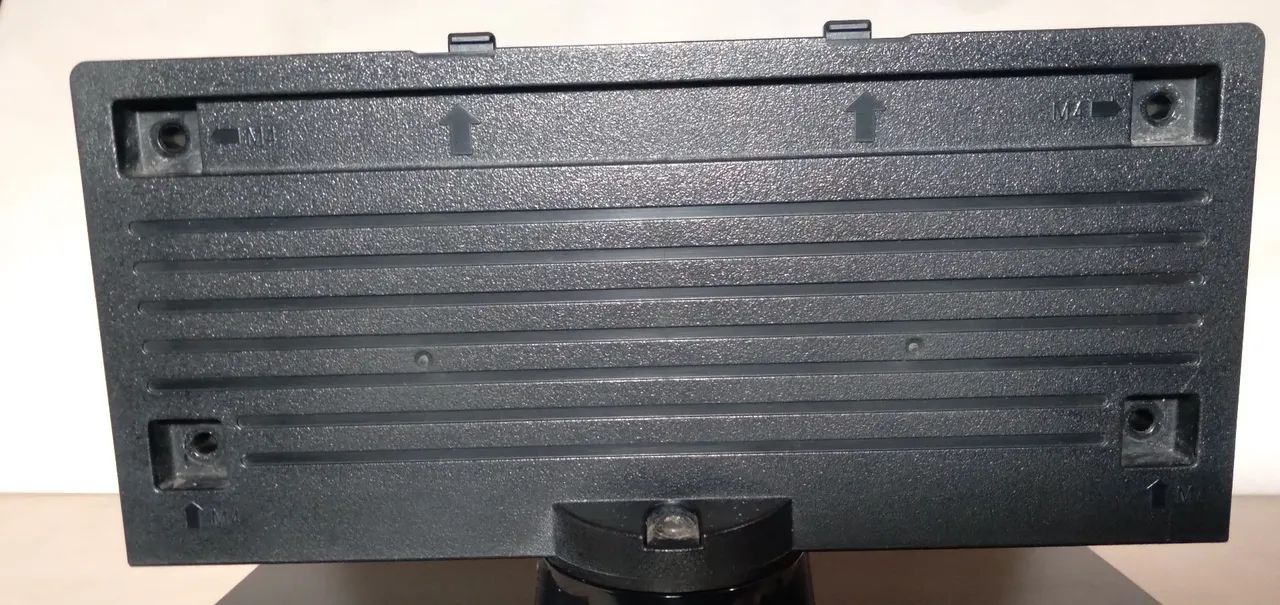 Pedestal Tv PANASONIC TC L32B6B - Foto 4