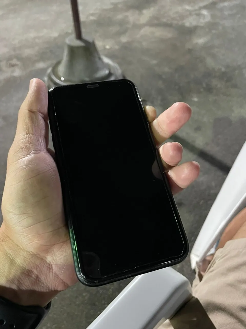 iPhone em excelente estado