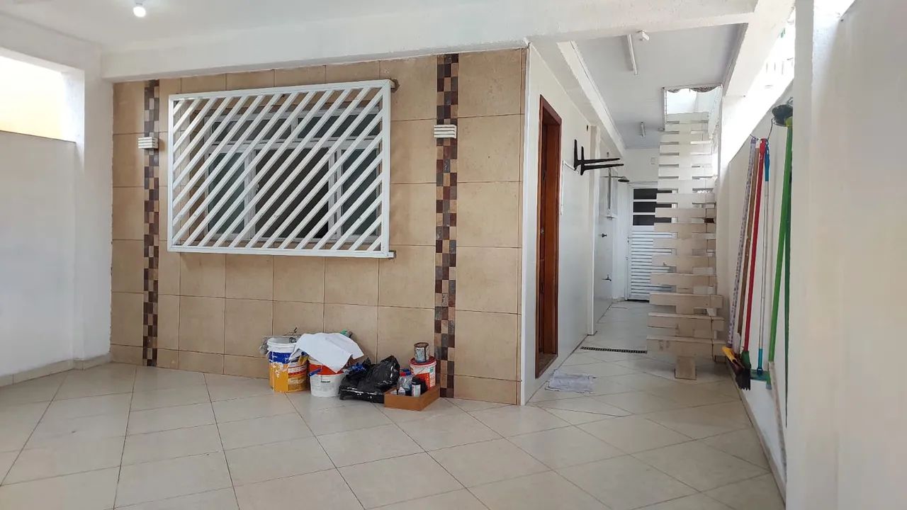 Imóvel para aluguel possui 86 metros quadrados com 2 quartos em Campo Grande - Santos - SP