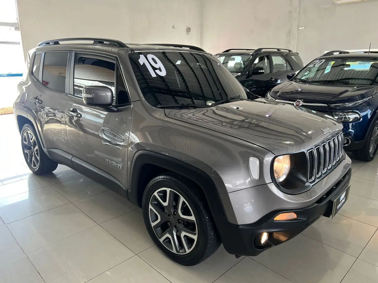 Jeep Renegade 1.8 16V Flex Longitude 4P Automático