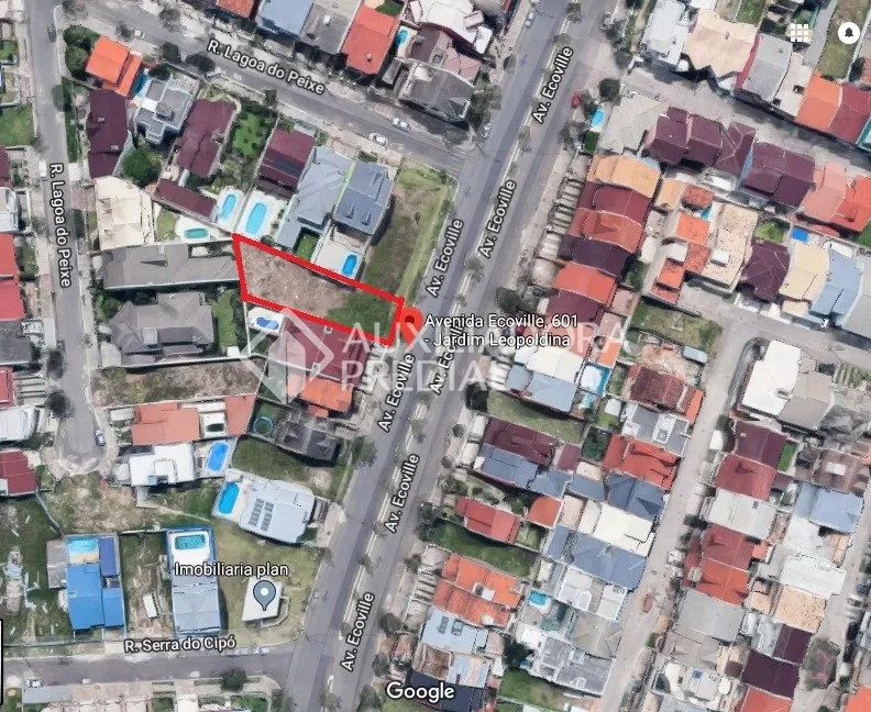 Na Avenida Ecoville, terreno 11x39,50
