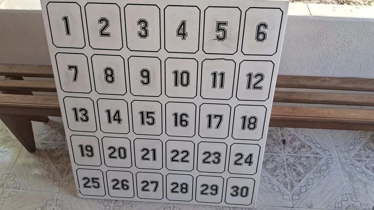 Tampo metal para jogos ou mesa pode tirar adesivos