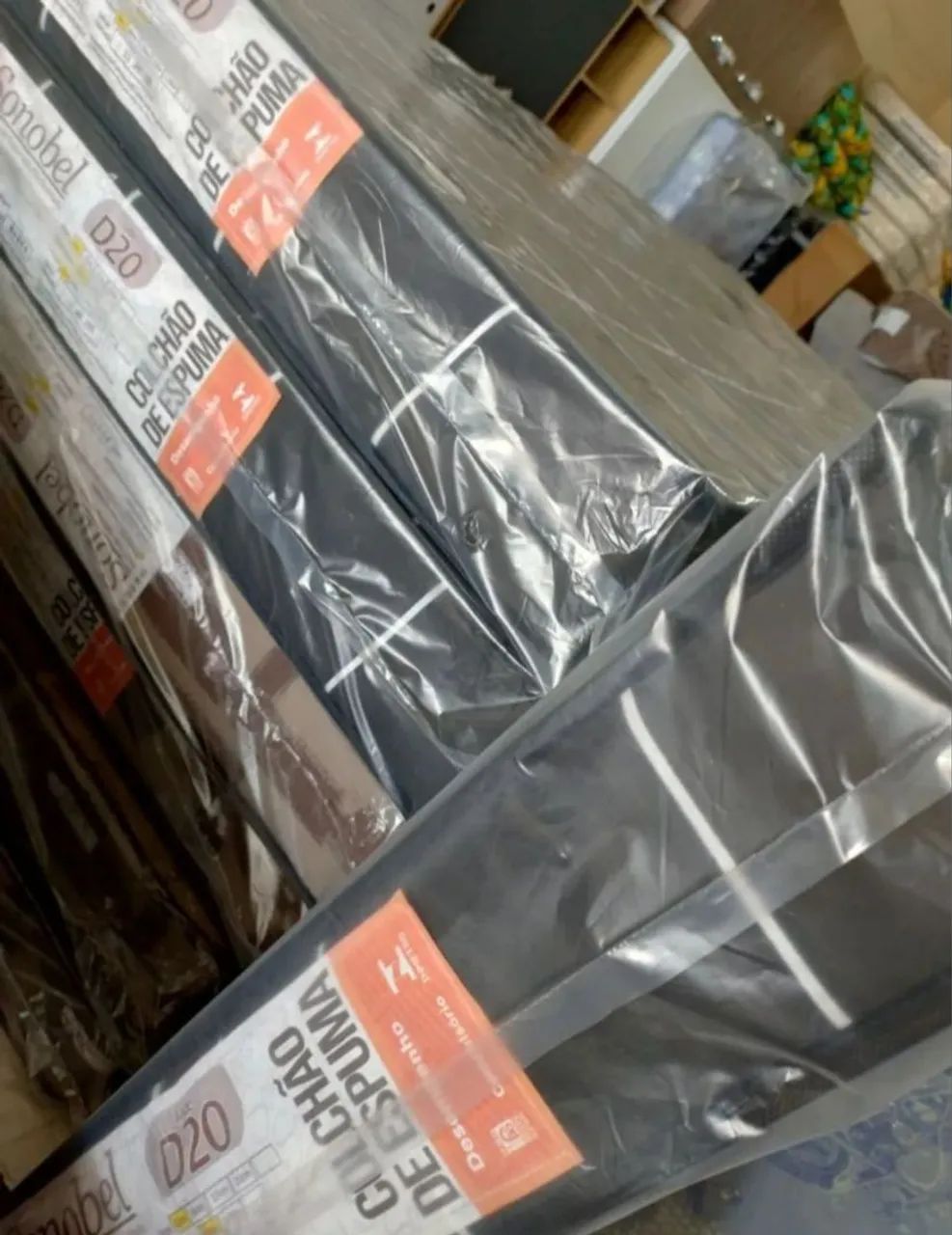 Colchão de solteiro NOVOS Espuma Sonobel D20