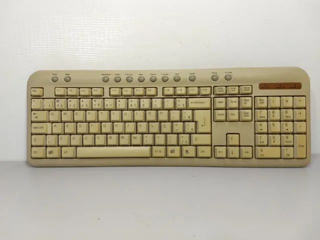 Teclado Antigo Ps2 Retro Pc Computador 5v6 Funciona (Usado) - Foto 2
