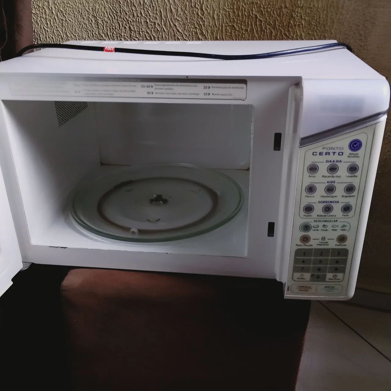 MICROONDAS ELECTROLUX 31 LITROS BRANCO FUNCIONANDO PERFEITAMENTE  - Foto 4