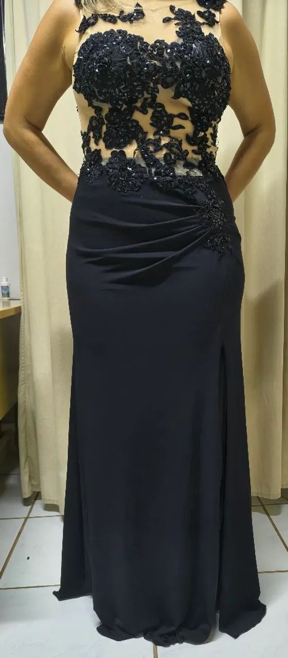Vestido de Festa Longo Preto com Renda Bordada - Foto 3