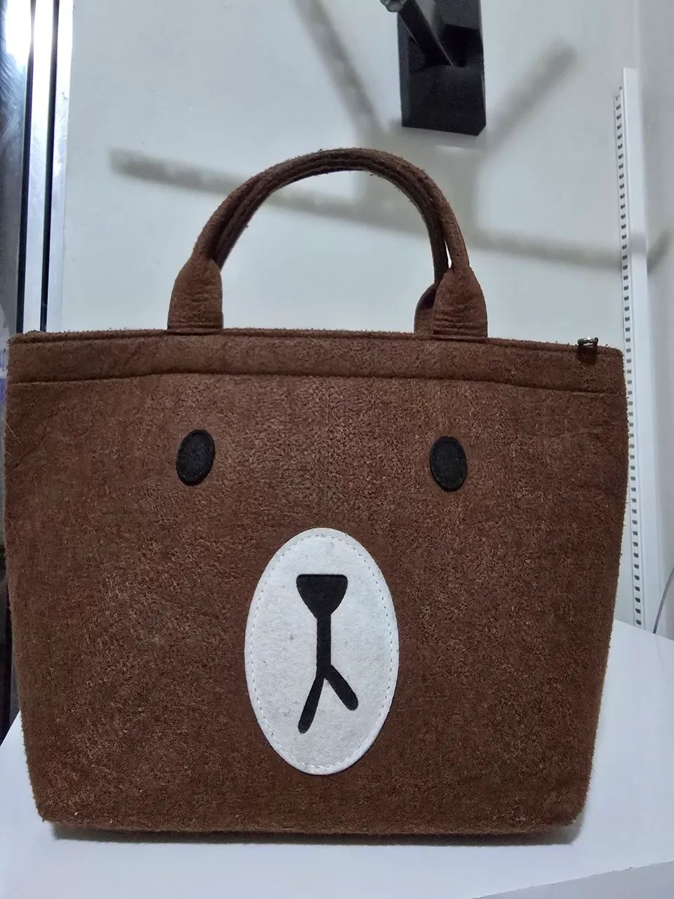 Bolsa de Mão Aveludada Urso marrom