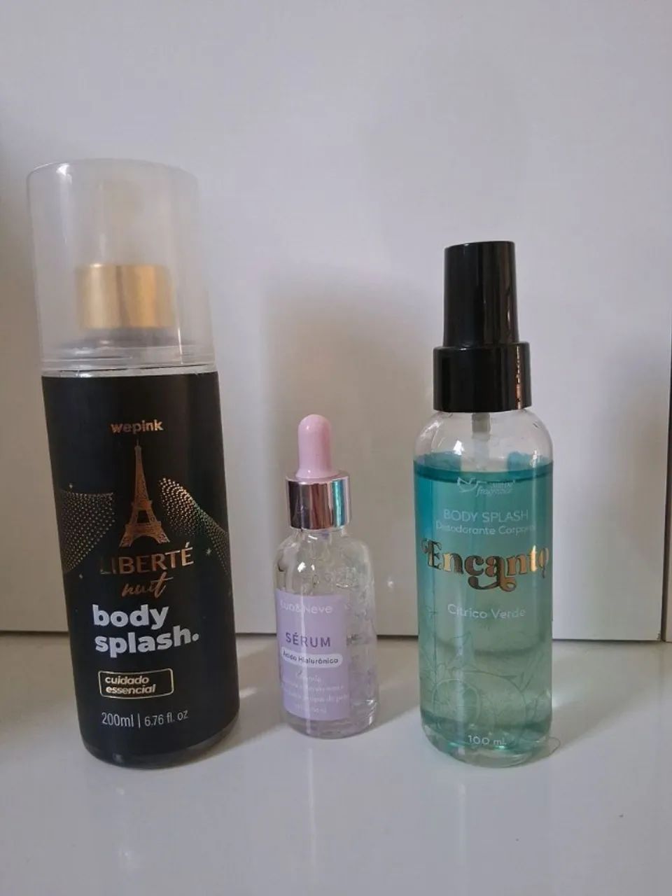 kit cosméticos e body splash wepink