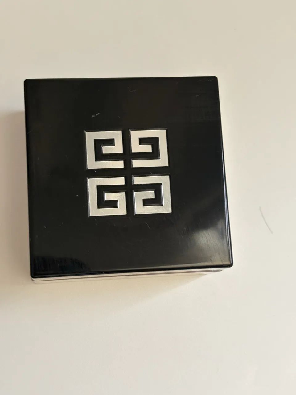 Pó Givenchy