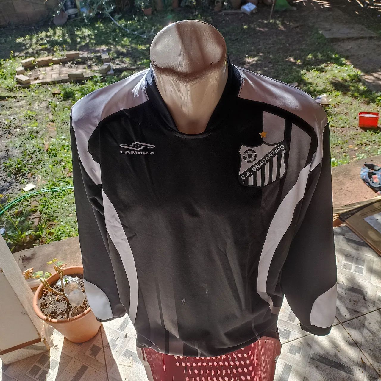 camisa da goleiro bragantino lambra