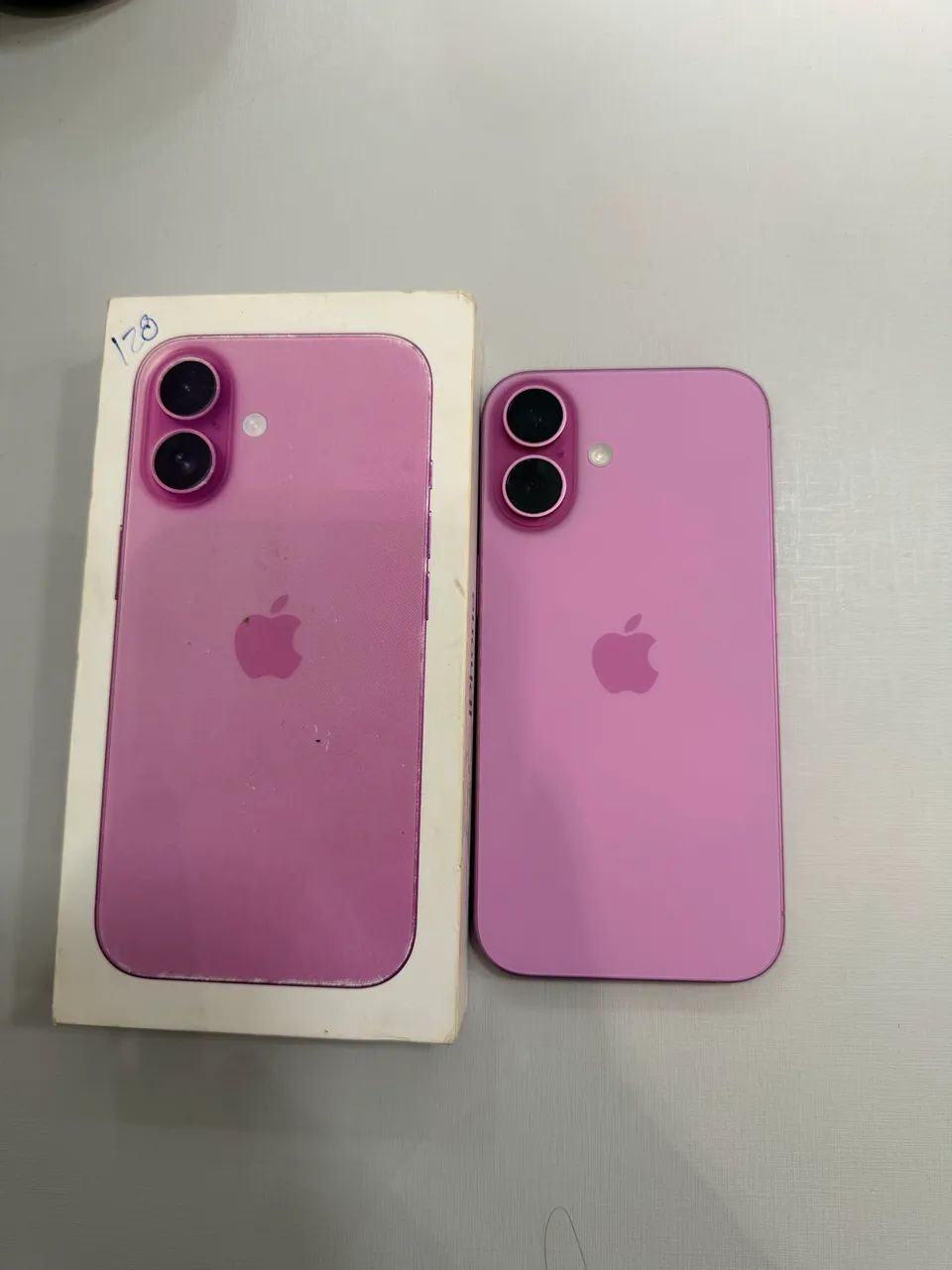 iPhone 16  - Foto 4