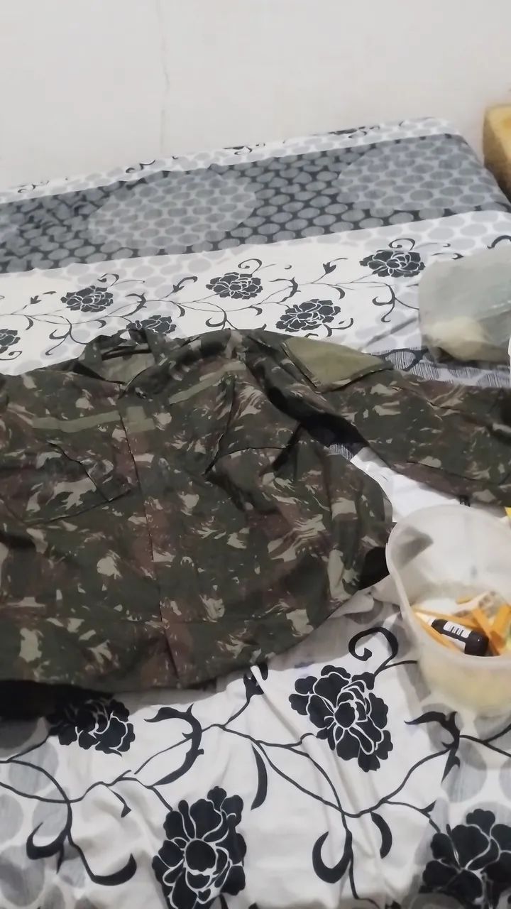 Roupa do exército  - Foto 3