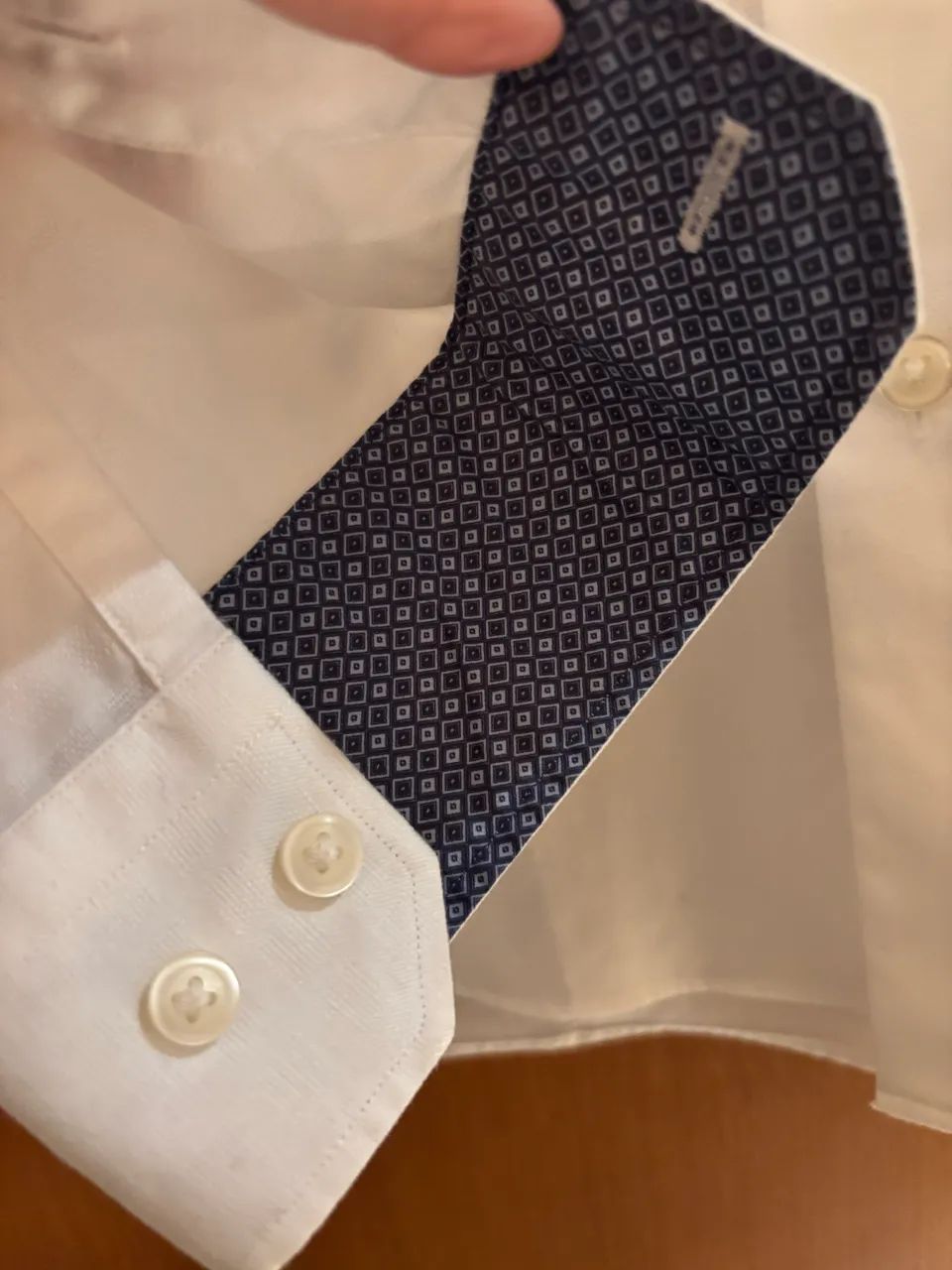 Camisa branca impecável importada! - Foto 3