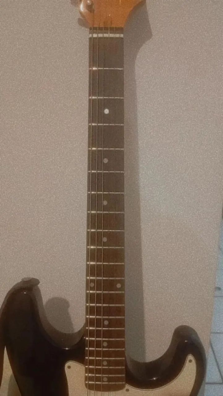 Guitarra Lyon  - Foto 3