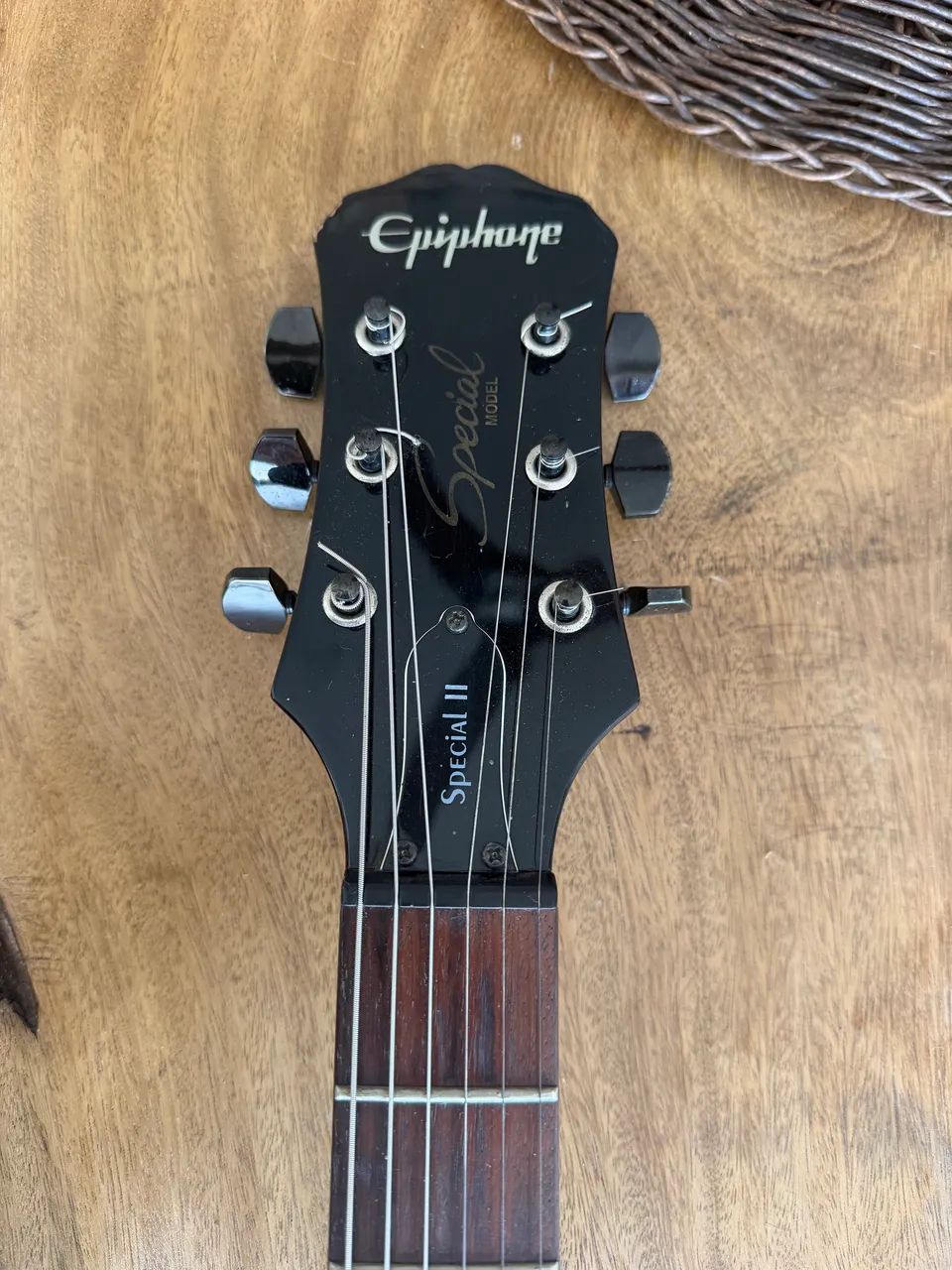 Guitarra EPIPHONE - toda original  - Foto 3