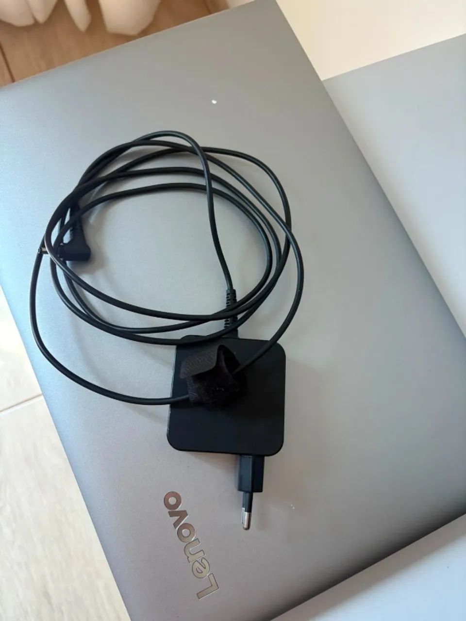  Lenovo IdeaPad 330-15IKB  - Foto 2