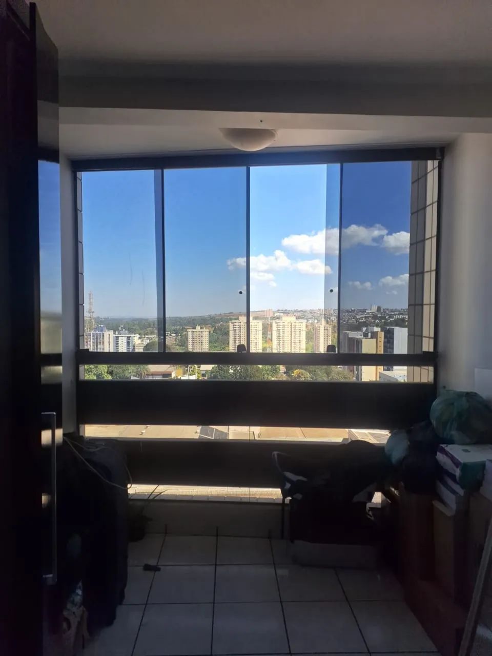 Apartamento grande ótima localização!! Direto com proprietário.