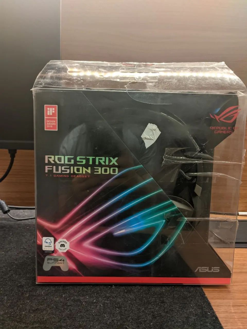 ASUS Strix Fusion 300