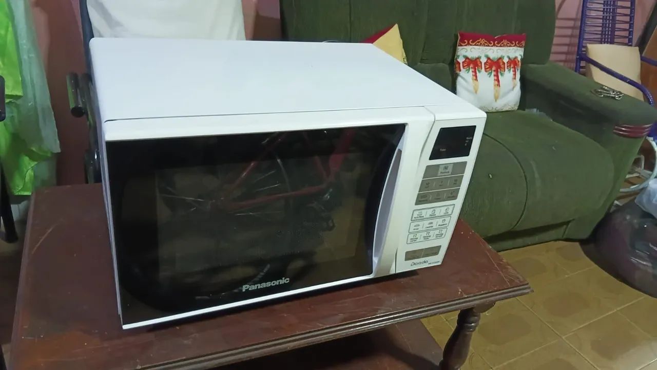 VENDO MICROONDAS PANASONIC 20 L - Foto 5