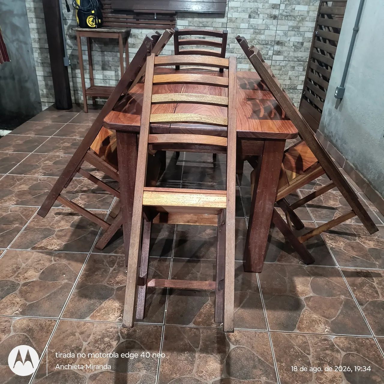 Mesa com 6 cadeiras  - Foto 4