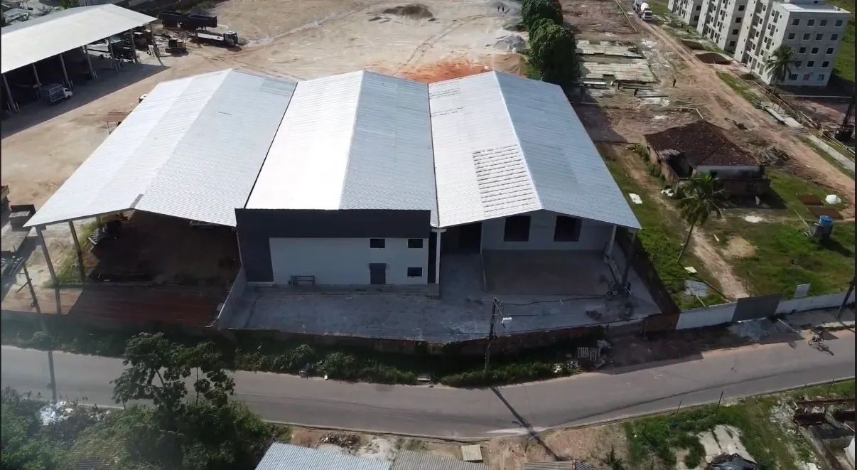 Aluga-se Mega Galpão 2.000m2