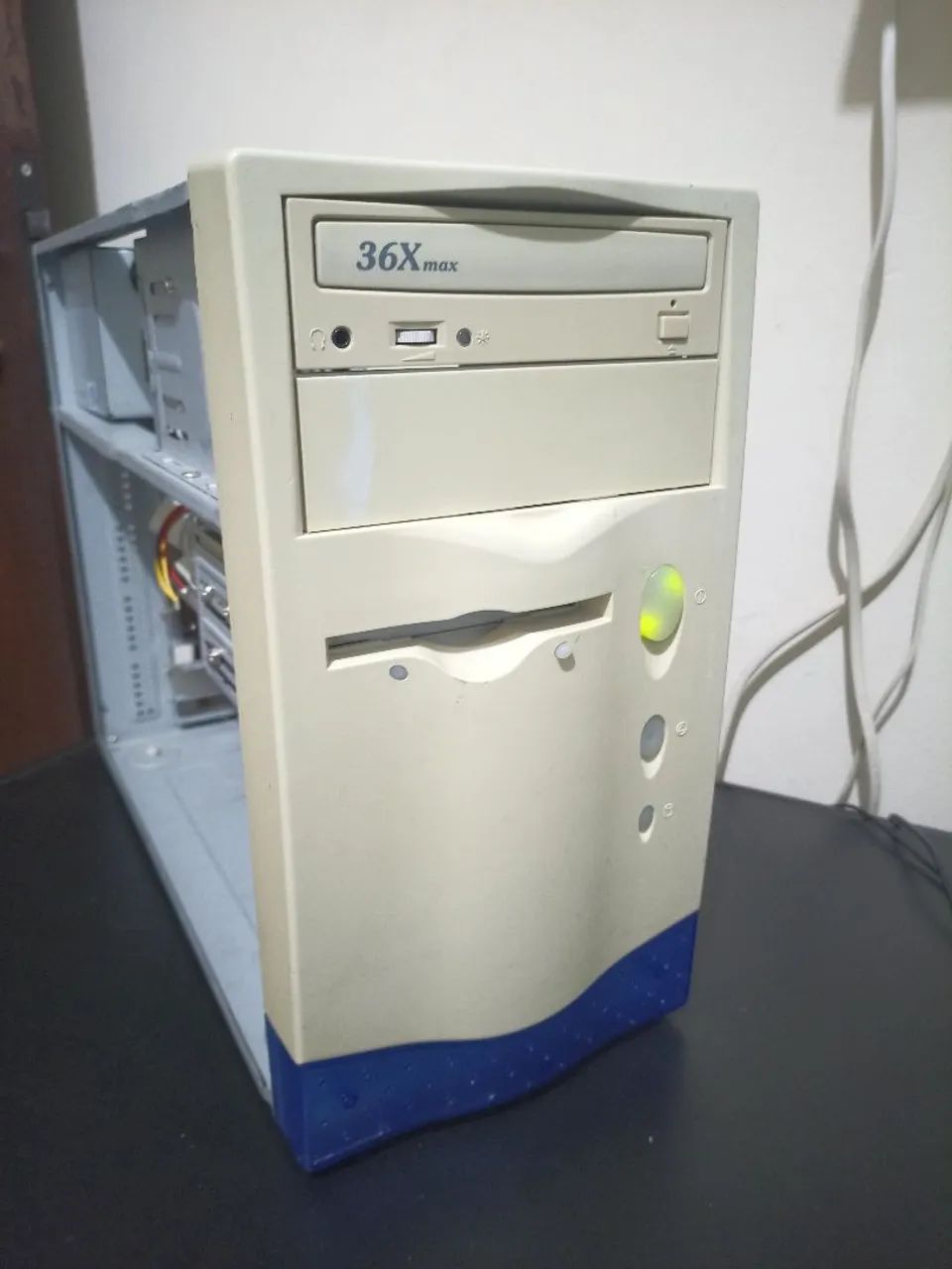 Computador antigo M717 Celeron 300 slot1 ISA