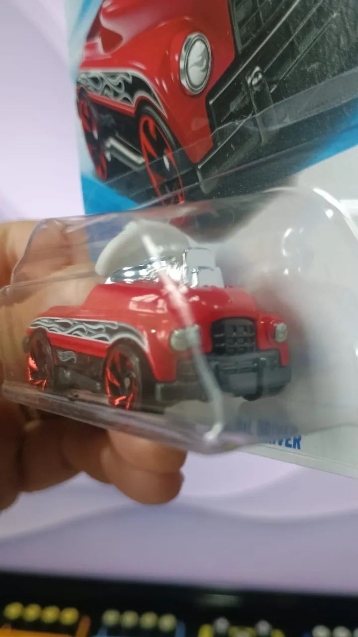 Hotwheels Pedal Driver T-hunts 1/64 - Foto 3