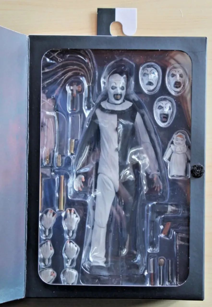 Neca Damien Leone's Terrifier Art the Clown Ultimate Action Figure