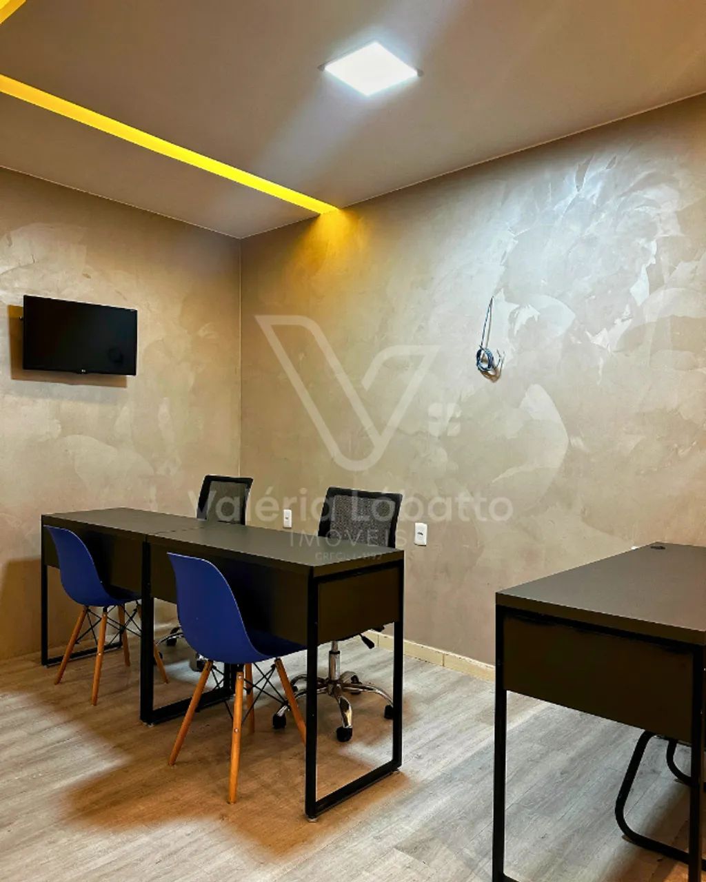 Sala Comercial Mobiliada | 3 Ambientes | R$ 2.250 - Foto 2