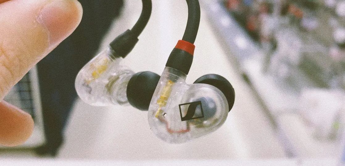 Fone sennheiser IE40