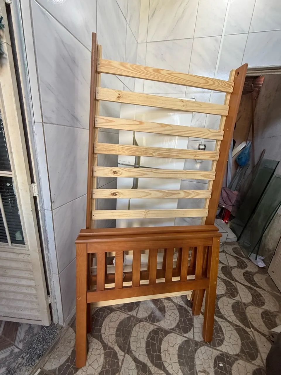 Cama solteiro com colchão! - Foto 2