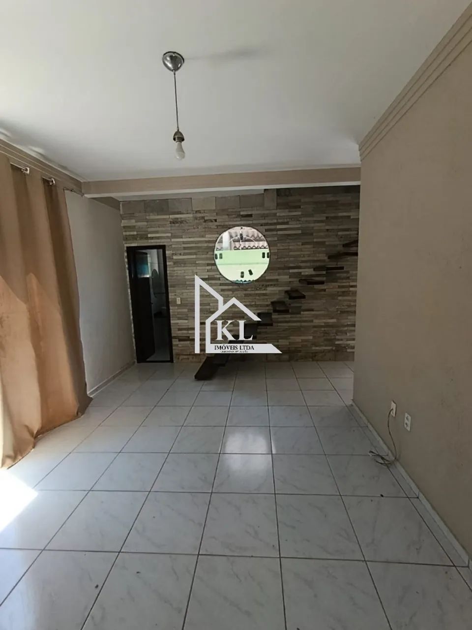 Casa Dúplex - 3 Quartos - Ventilada - 142M2 - Ótima Localização - Cidade Verde - Foto 2