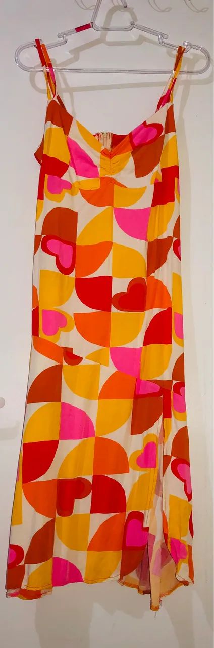 Vestido midi estampa geométrica 