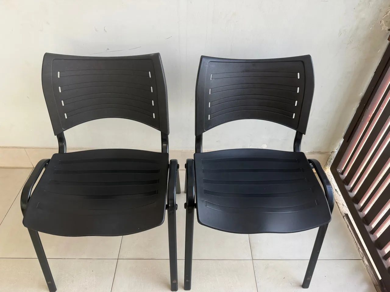 Cadeira, 80 reais cada , NOVA, 2 CADEIRAS  - Foto 2