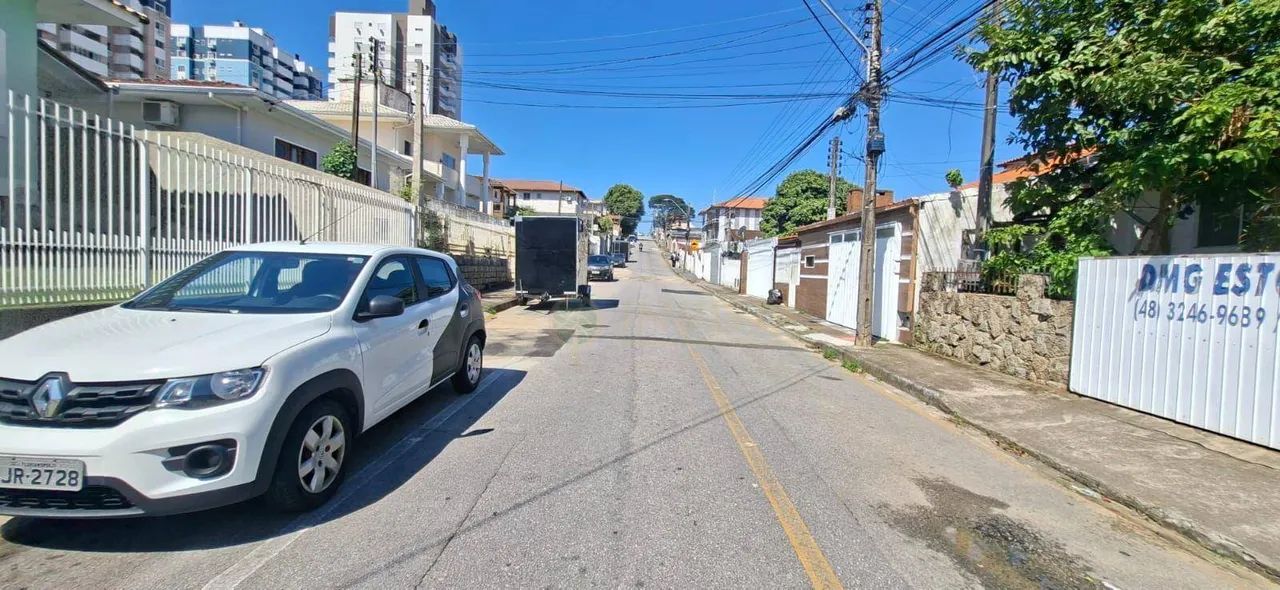 Casa com 4 quartos e 3 vagas para Alugar em São José/SC! - Foto 2