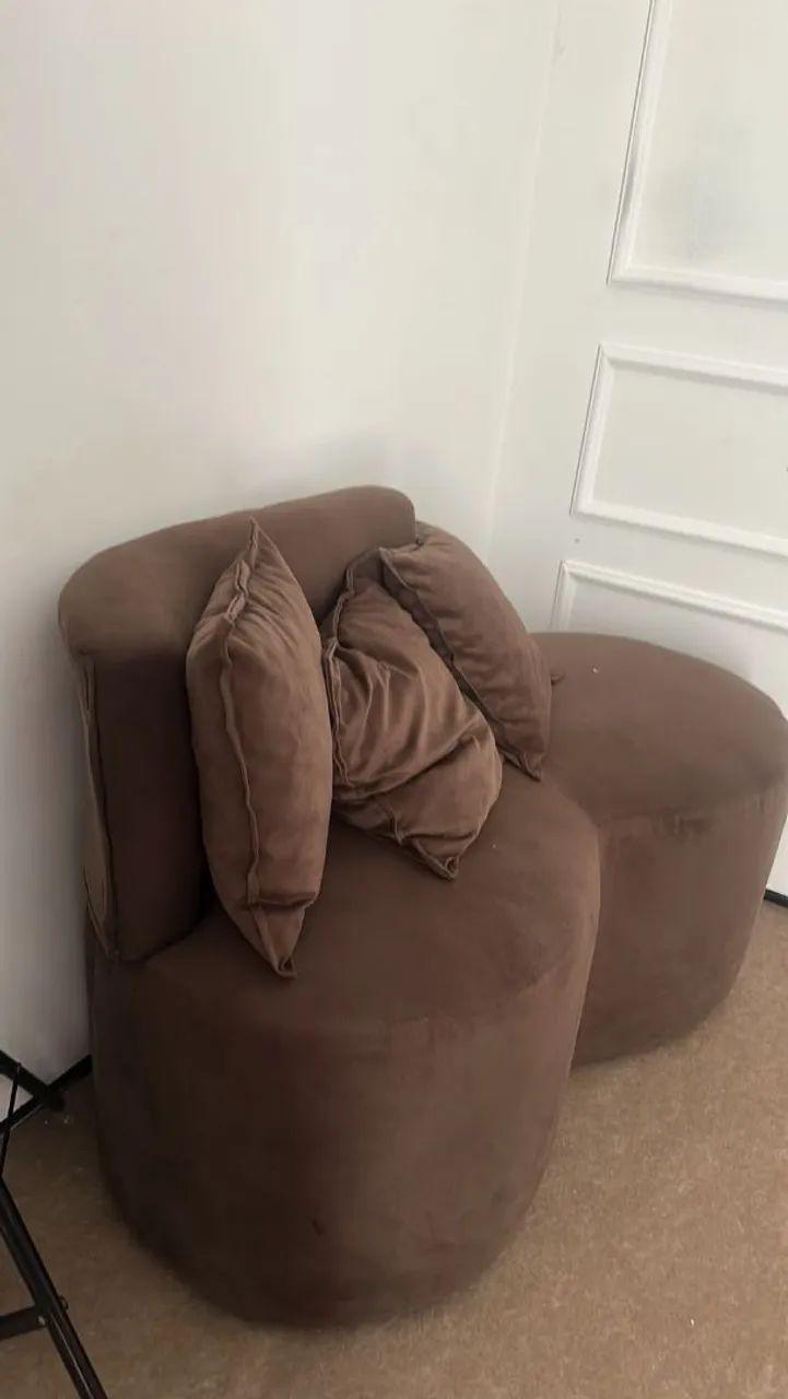 Sofa formato feijao