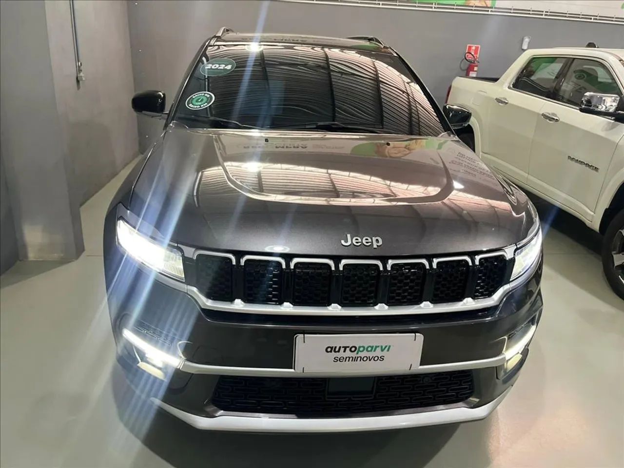 Jeep Commander Overland T270 1.3 TB Flex AUT 2024 - Foto 2