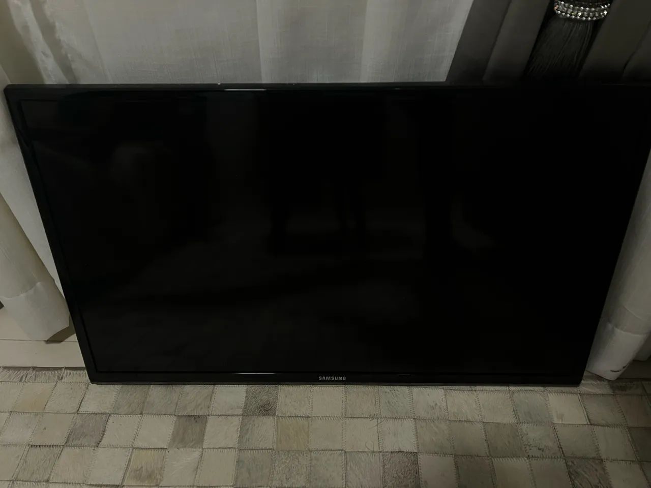 Televisão Samsung,32 polegadas,tela LCD!!