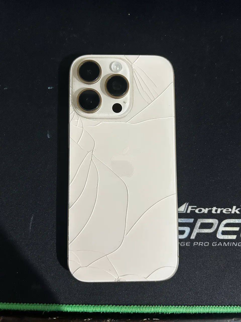 Vendo iPhone 16 Pro  - Foto 2