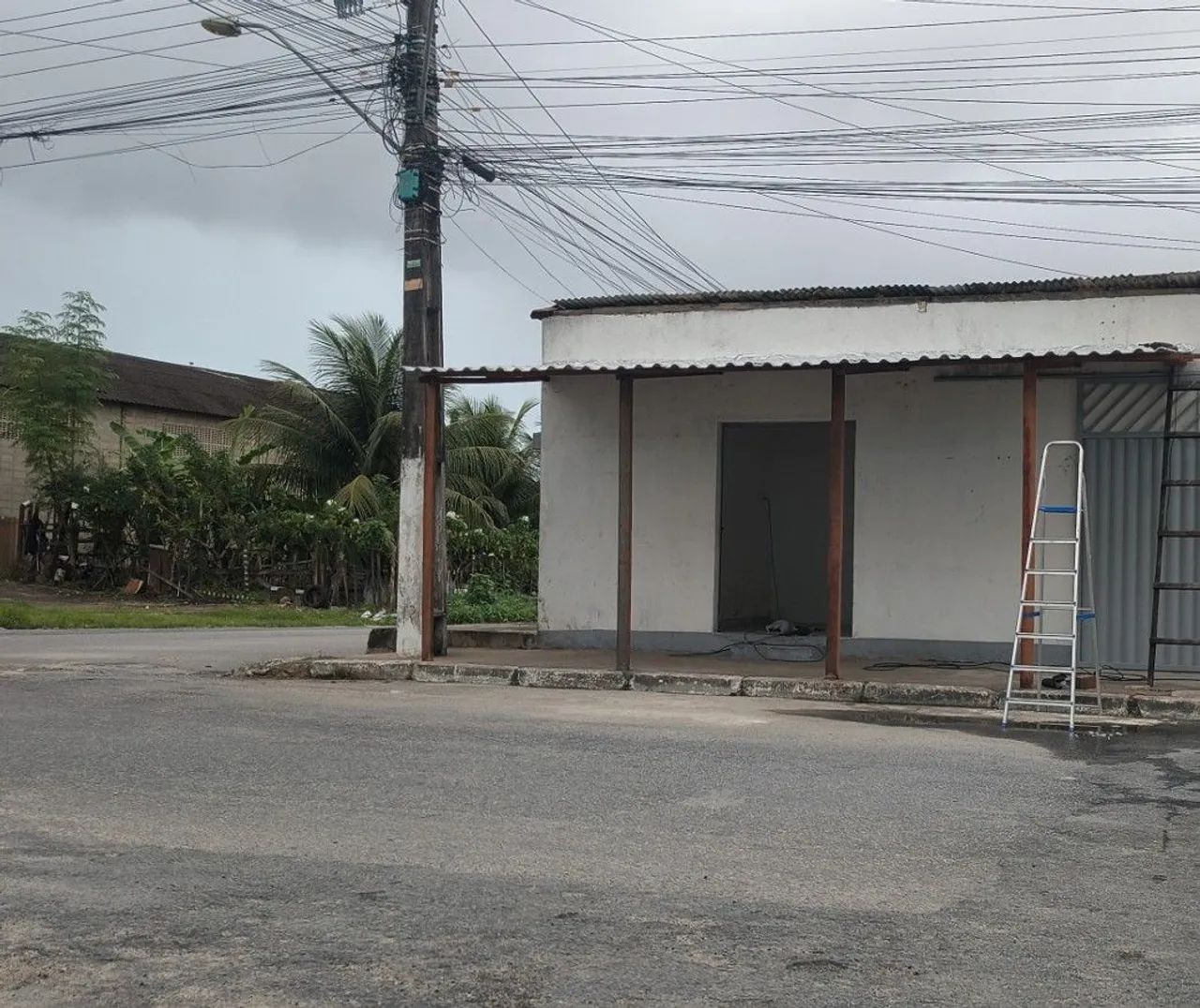 Alugo casa com ponto comercial  - Foto 2