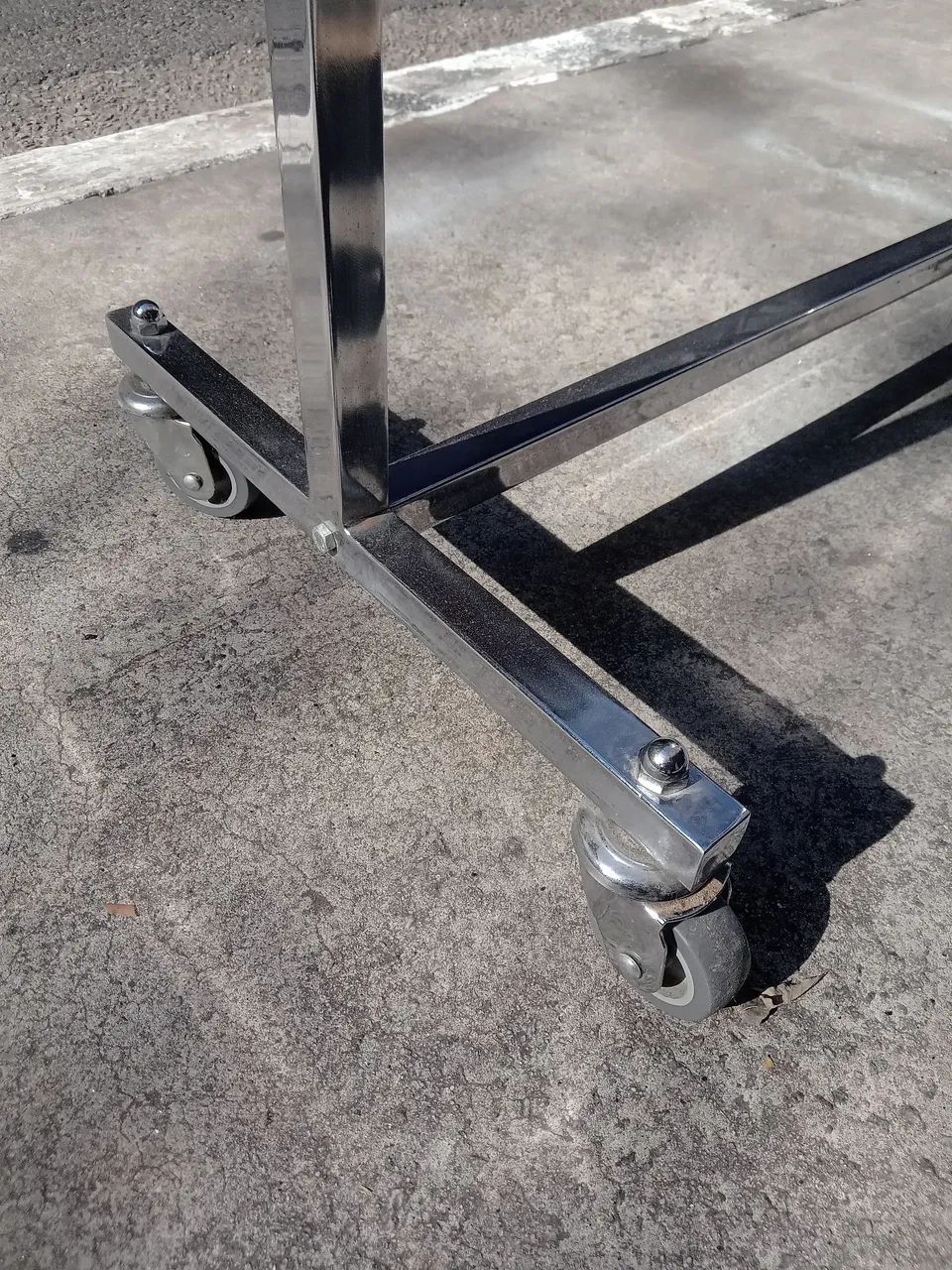 Arara cromada para camarim - Foto 3