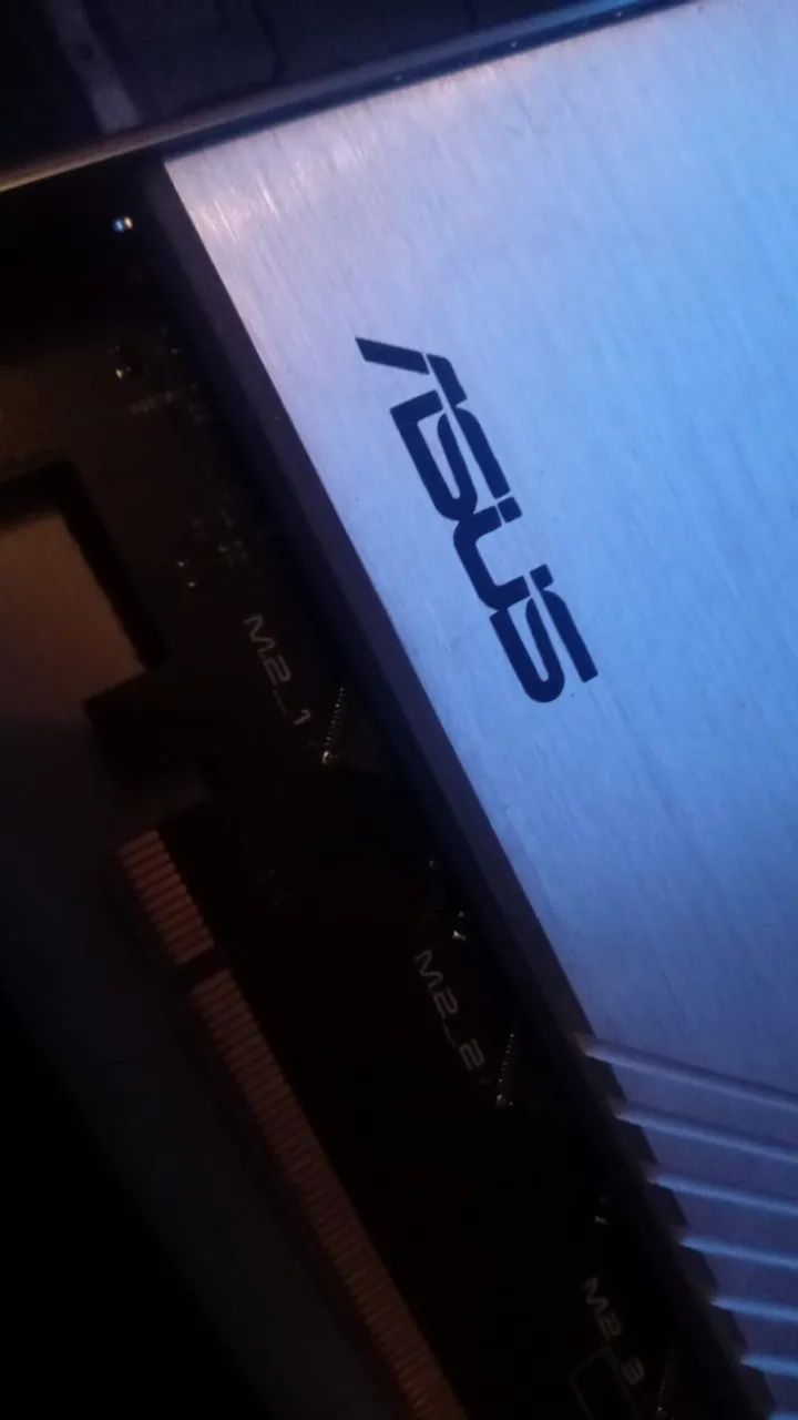 placa m.2 asus