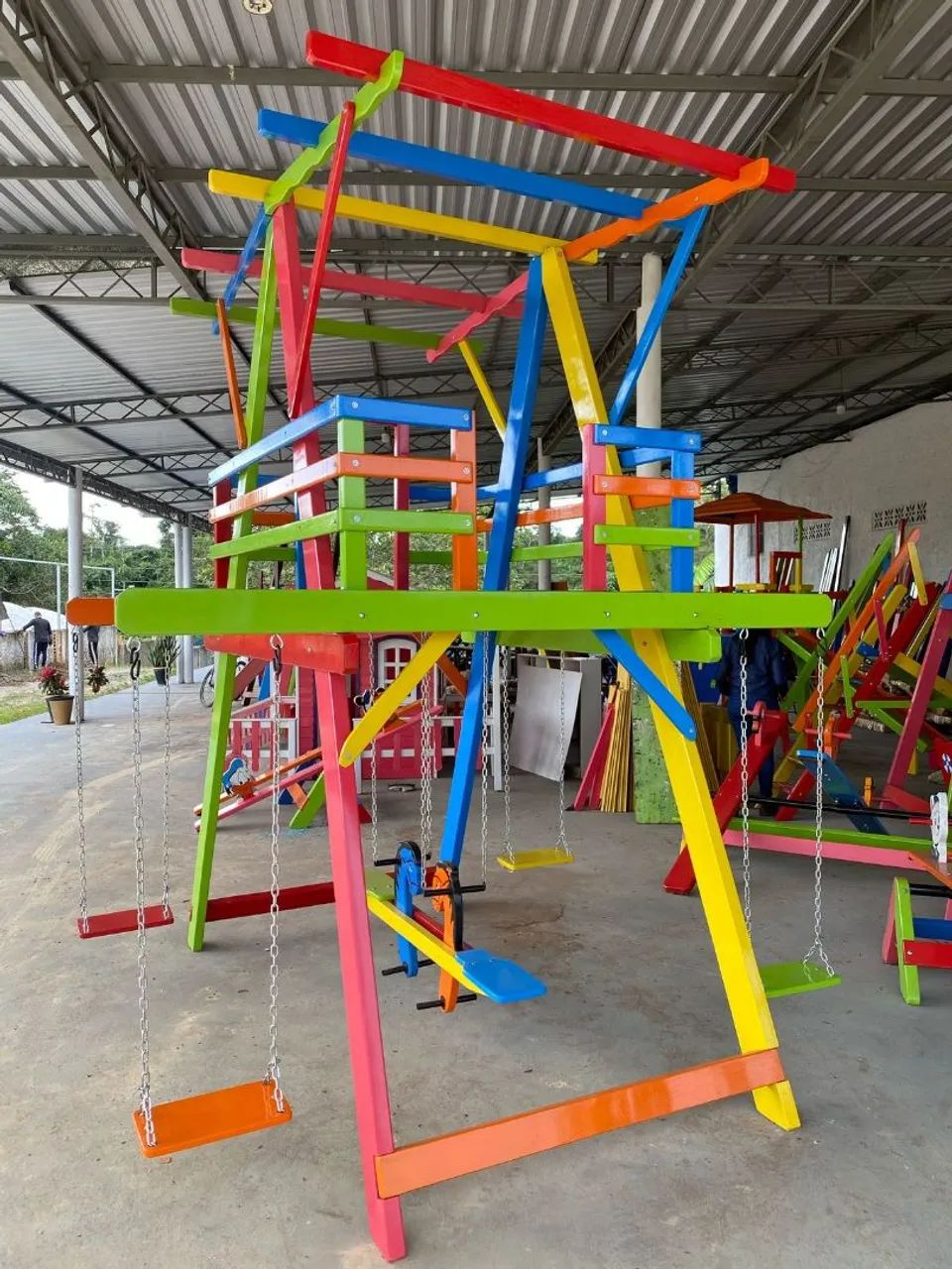 Reforma e pintura de playgraud e porquinhos  - Foto 2