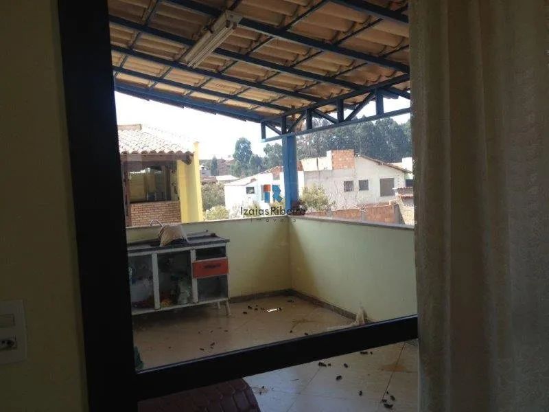 Casa excelente em avenida - Foto 4