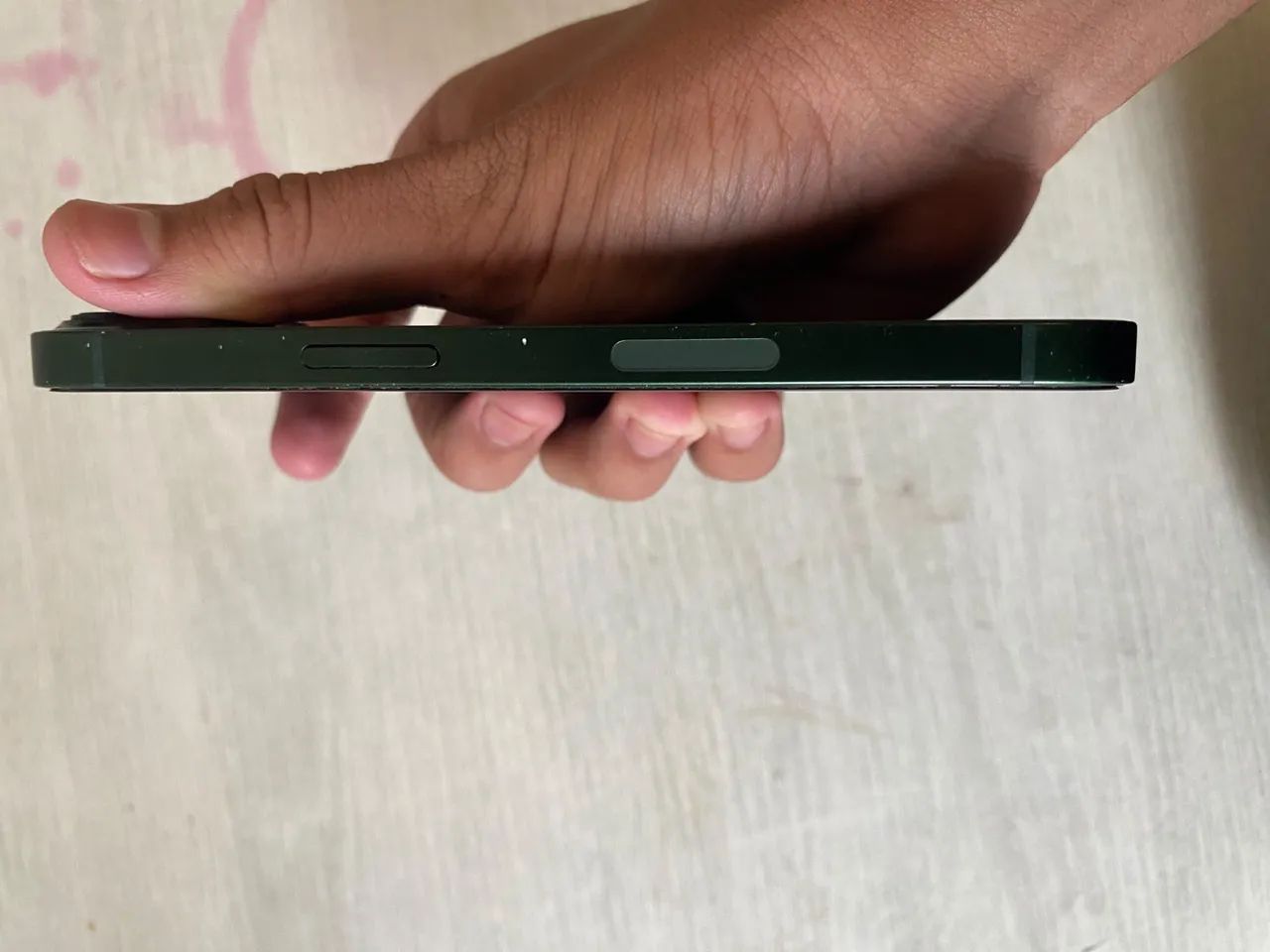 iPhone 13 - Excelente estado de conservação - Foto 2